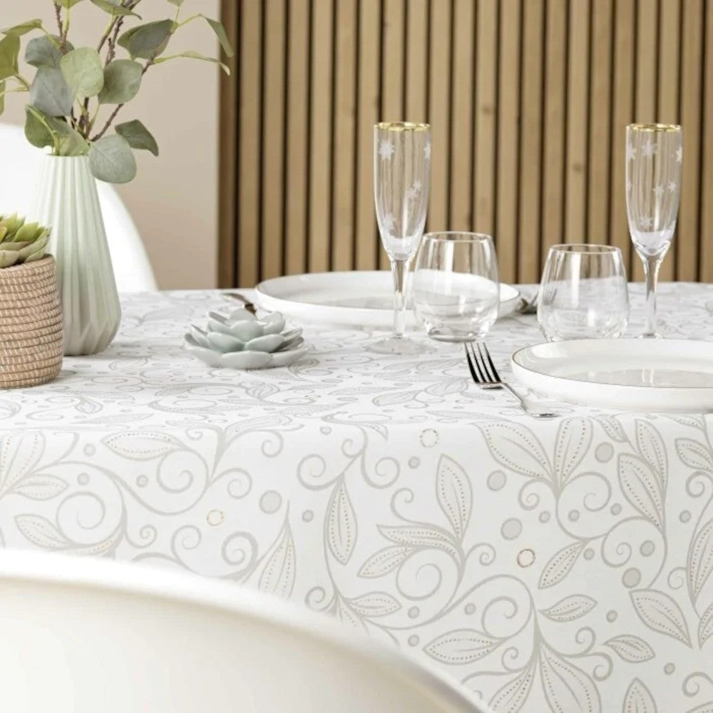 Leya - Duk med fläckskydd - 150 x 300 cm, dukning