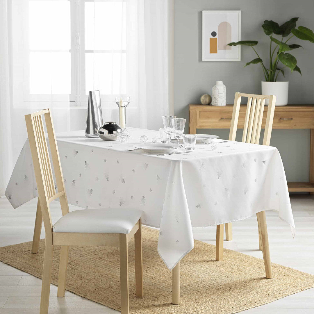 Julduk 150 x 300 cm med silver tryck miljöbild