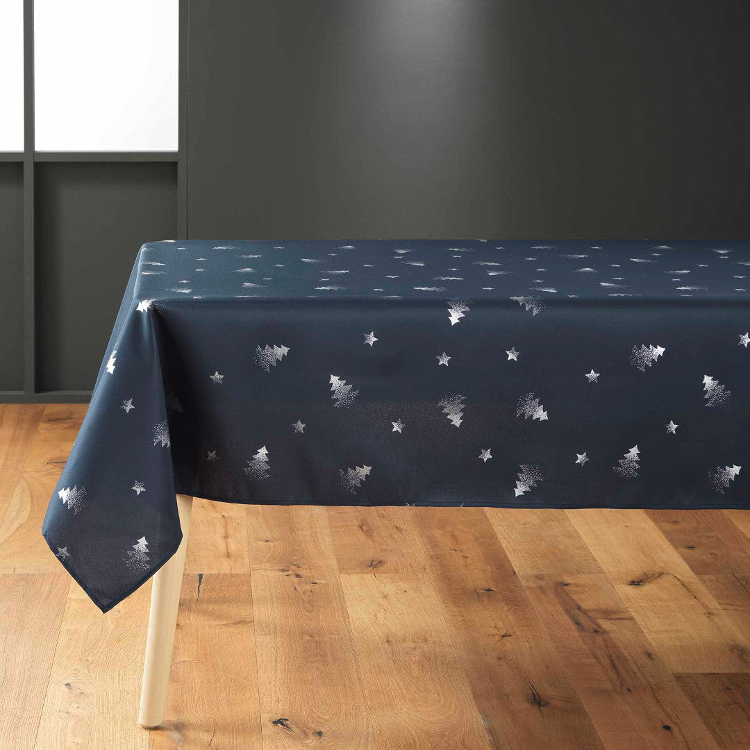 Sapin Mörkblå/Silver – Julduk med fläckavvisande behandling 150 x 300 cm, hörn