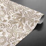 Fleuria Beige - Vaxduk i varm beige med växtmönster, på rulle