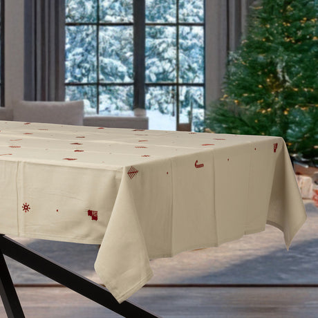 Julia Rød - Broderad julduk, 100 % bomull - 140 x 220 cm, miljö