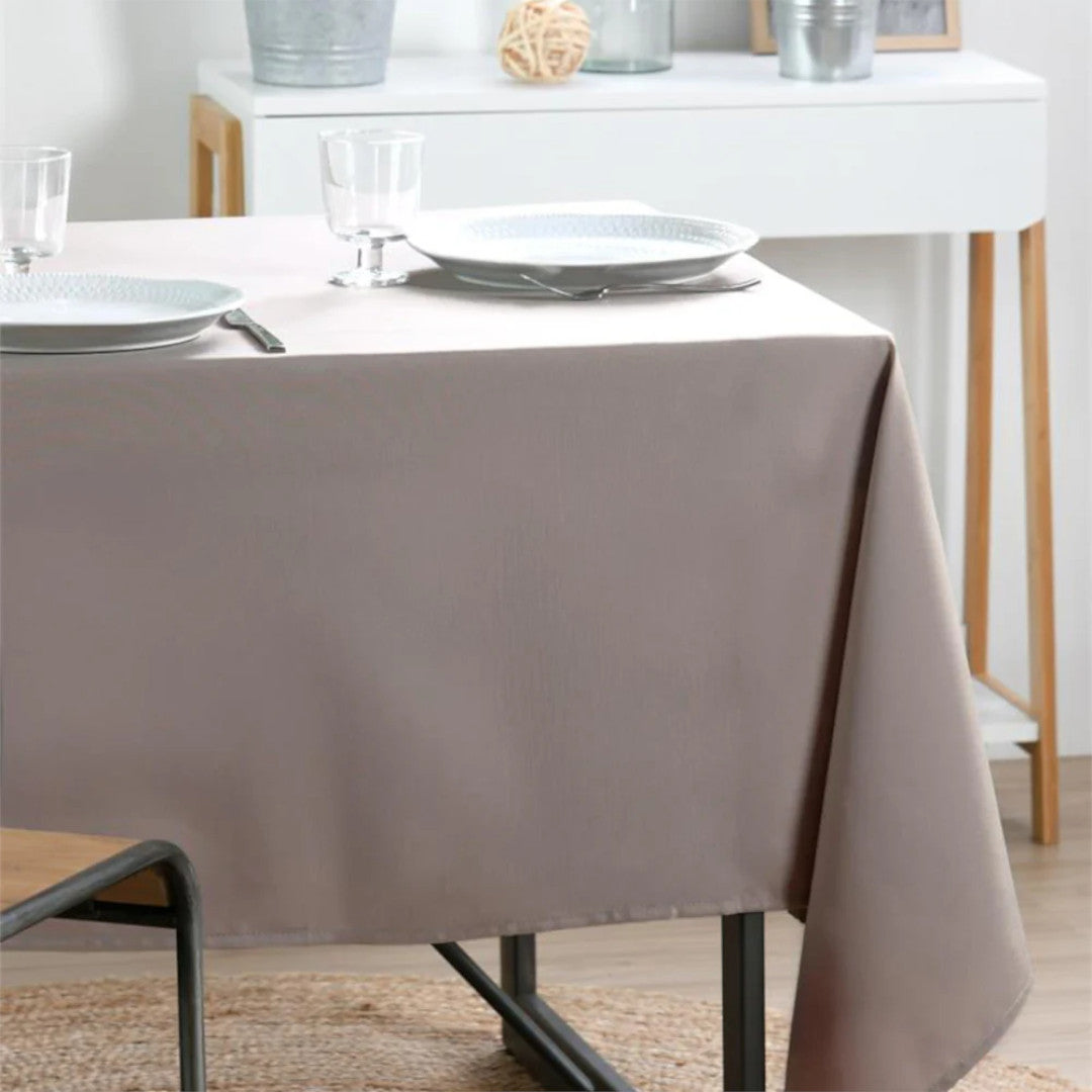 Nelson, kvadratisk duk med fläckskydd 180 x 180 cm - Taupe