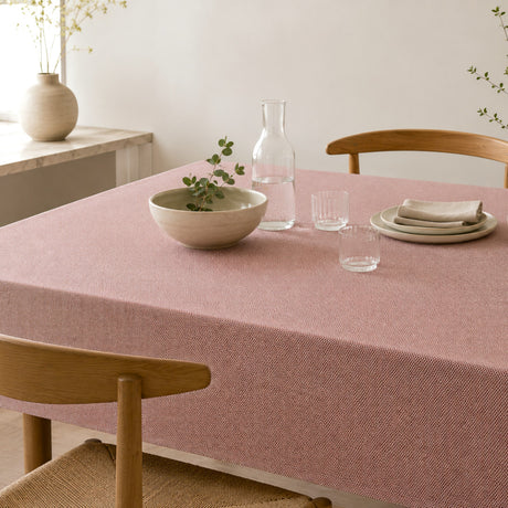Nordfavn Roa Tinto Gammel Rosa – Jacquardvävd textilvaxduk med melerad struktur, miljö