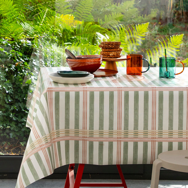 Tea Milady? Olive – Lola vaxduk med randig design, hörn