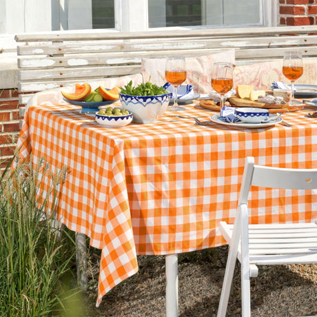 WOW Spring Apricot – Rutig bomullsduk 150 x 150 cm, miljö hörn