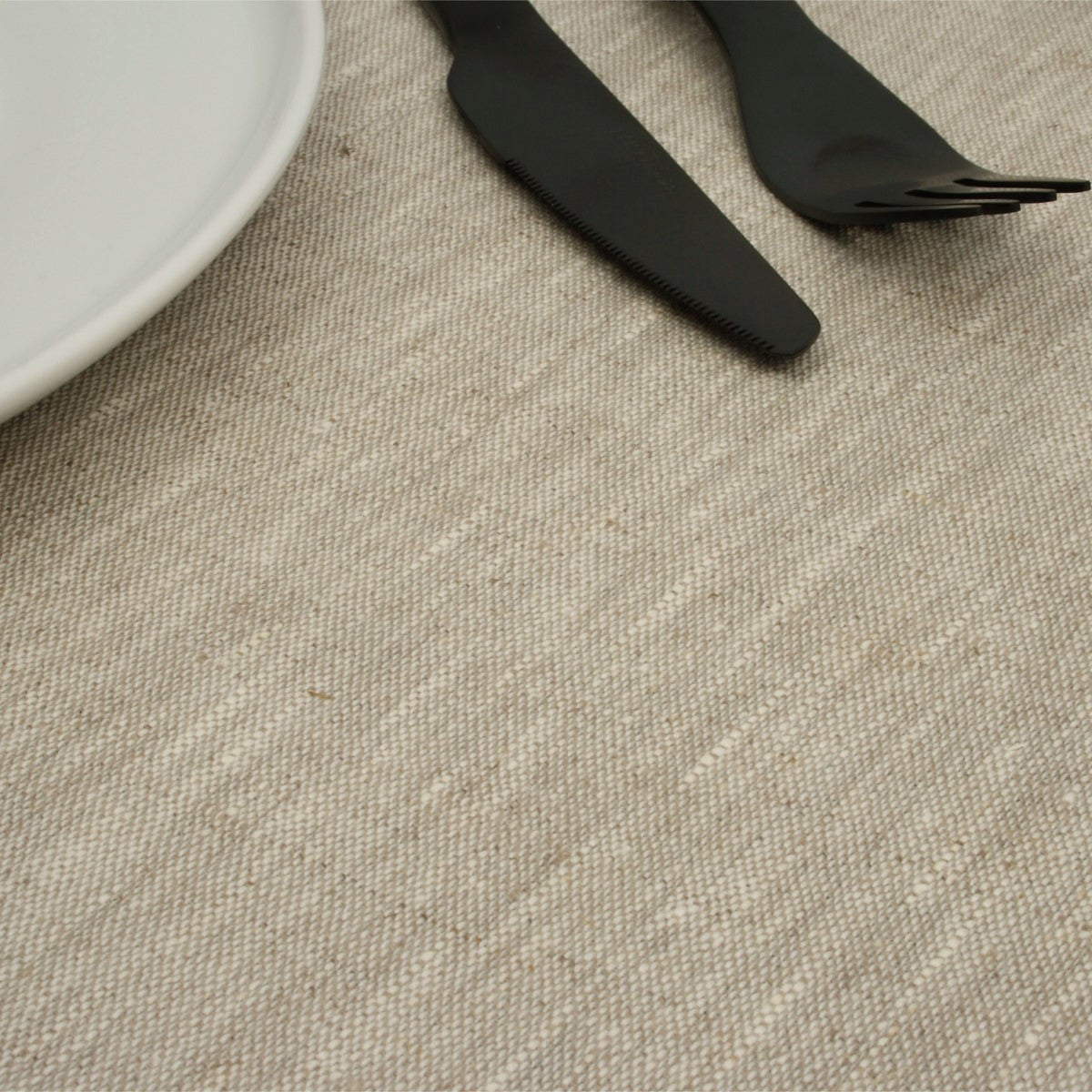 Ensfärgad Sand - textilvaxduk i 100% linne, 140 cm bred