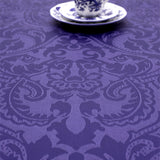 Visconti Jacquard Blue – Vävd textilvaxduk med klassiskt mönster  – 160 cm bred