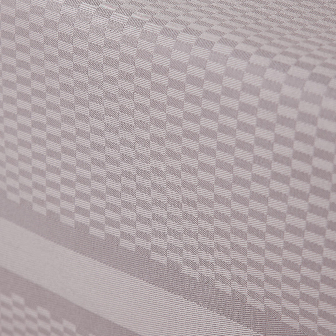 Compliments Damastduk Tile, Ash Rose - 150 x 300 cm, närbild