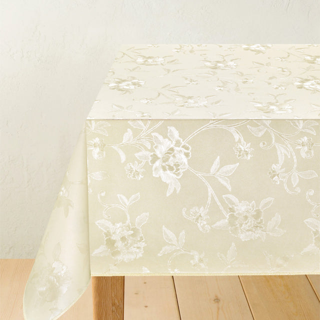 På bordet Damast Blomrankor Cream - Vaxduk med blommor