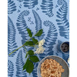 Fern Blue - Notes by Susanne Schjerning - textilvaxduk med glidskydd
