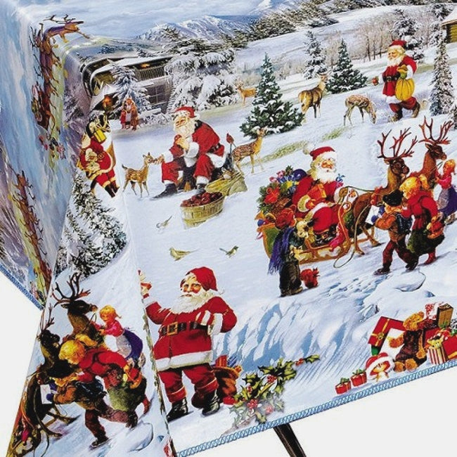 Julvaxduk - Tomtar och julklappar i snön, Julklappssäck på bordet