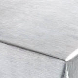 Julvaxduk - Enfärgad vaxduk metallic silver på bordet