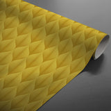 Kalini Luxury Yellow – vaxduk med grafiskt mönster i fantastisk 3D-effekt. på rulle