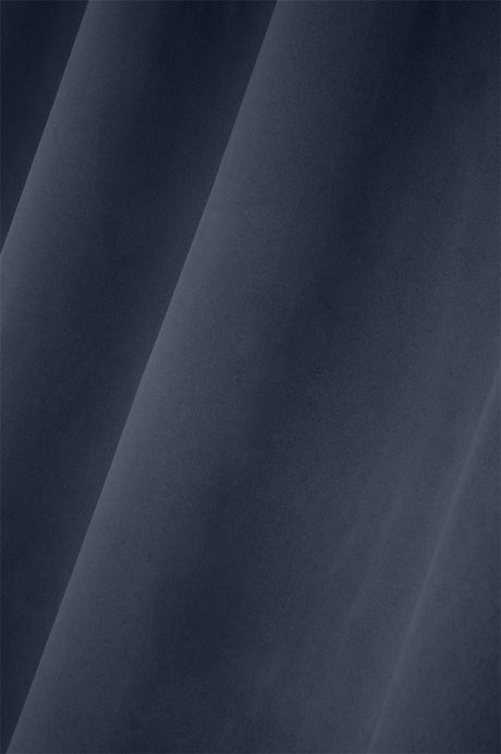 Notte Navy – Mörkläggningsgardin 135 x 250 cm, närbild