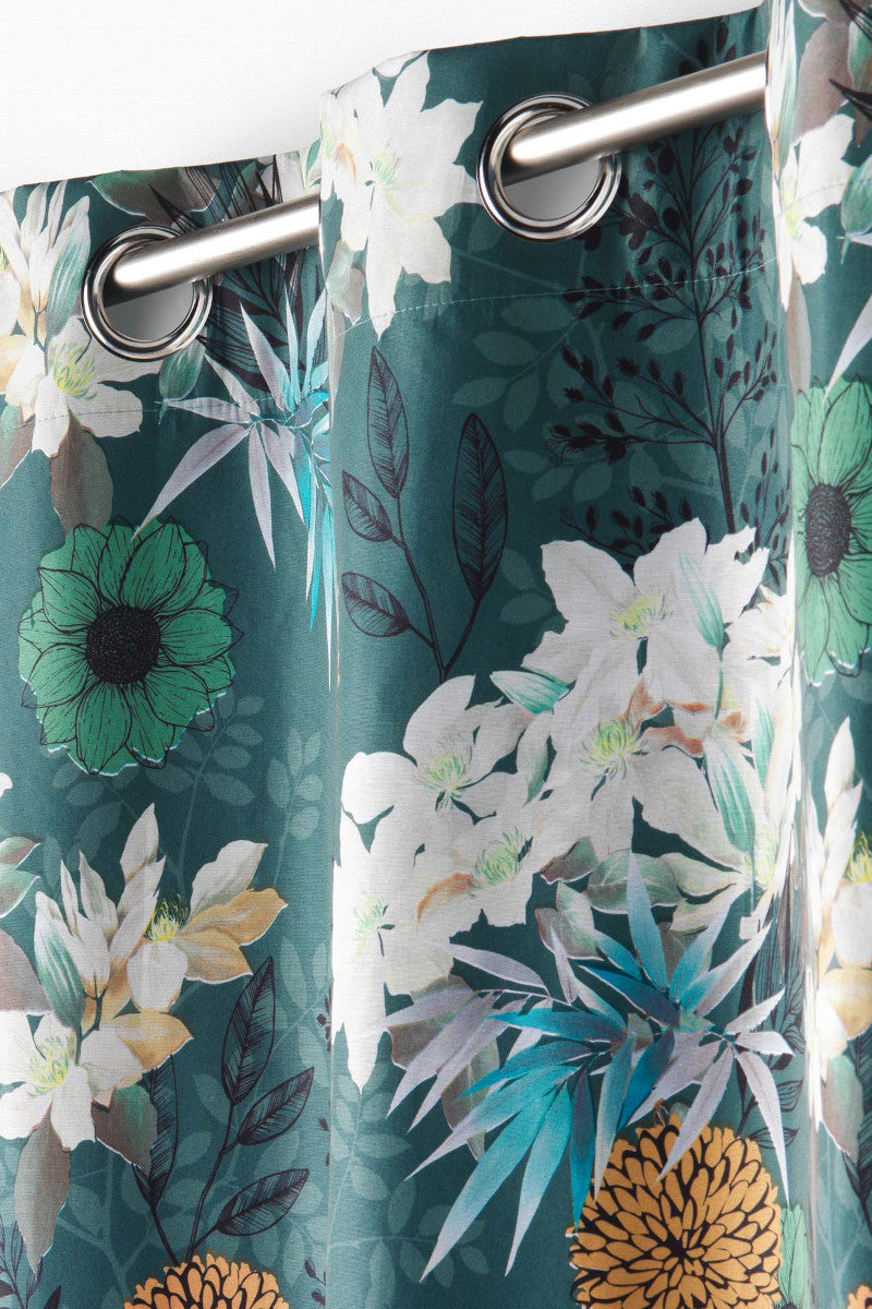Osaka Blå – 100% Mörkläggningsgardin 135 x 260 cm, närbild