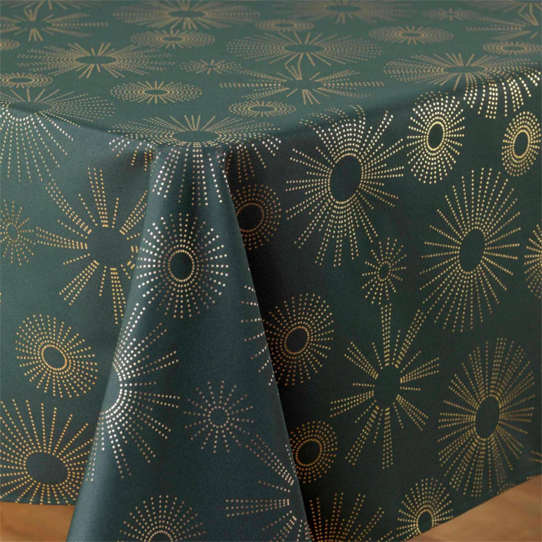 Pampille Grön/Guld – julduk med fläckavvisande behandling 150 x 300 cm, hörn