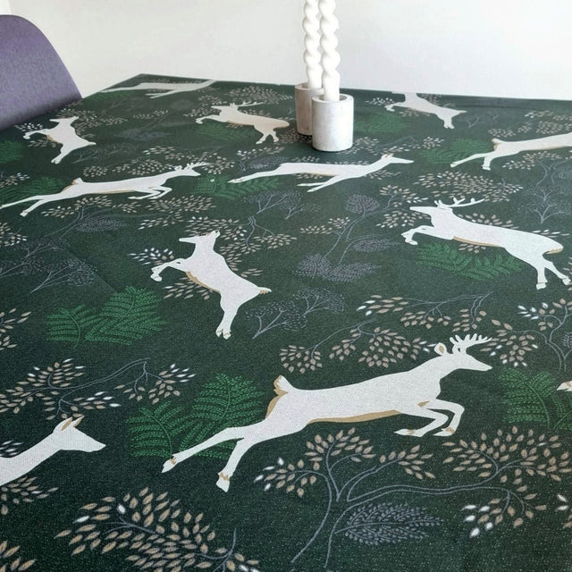 Cambridge Grön - Jultextilvaxduk med lurex - 150 cm bred